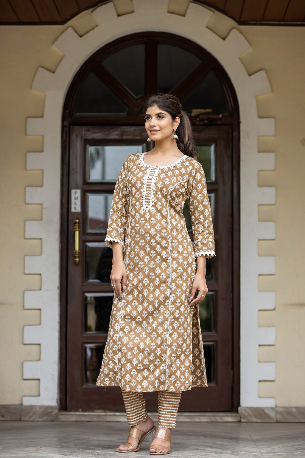Kaajh Women's Coffee Brown Floral Printed Cotton Kurta Pant Dupatta Set - Distacart
