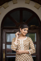 Kaajh Women's Coffee Brown Floral Printed Cotton Kurta Pant Dupatta Set - Distacart