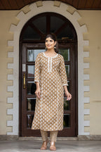 Kaajh Women's Coffee Brown Floral Printed Cotton Kurta Pant Dupatta Set - Distacart