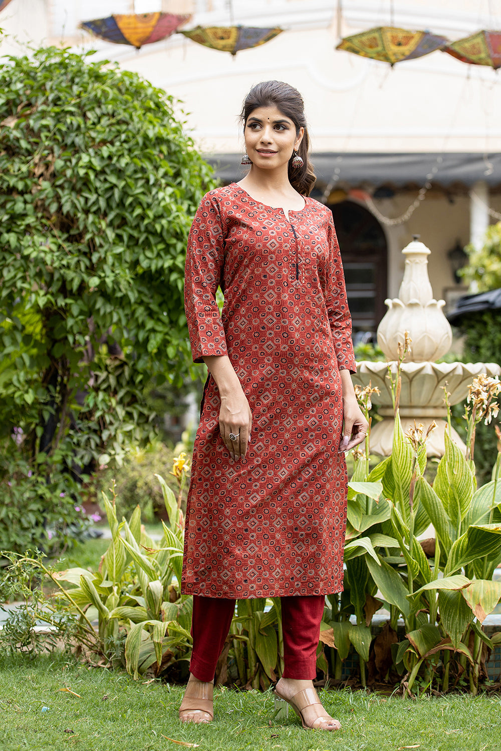 Kaajh Women's Maroon Printed Cotton Kurta Pant Dupatta Set - Distacart