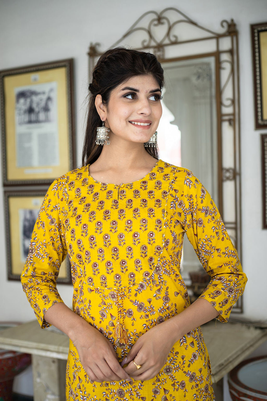 Kaajh Women's Yellow Floral Print Kurta Pant Set - Distacart