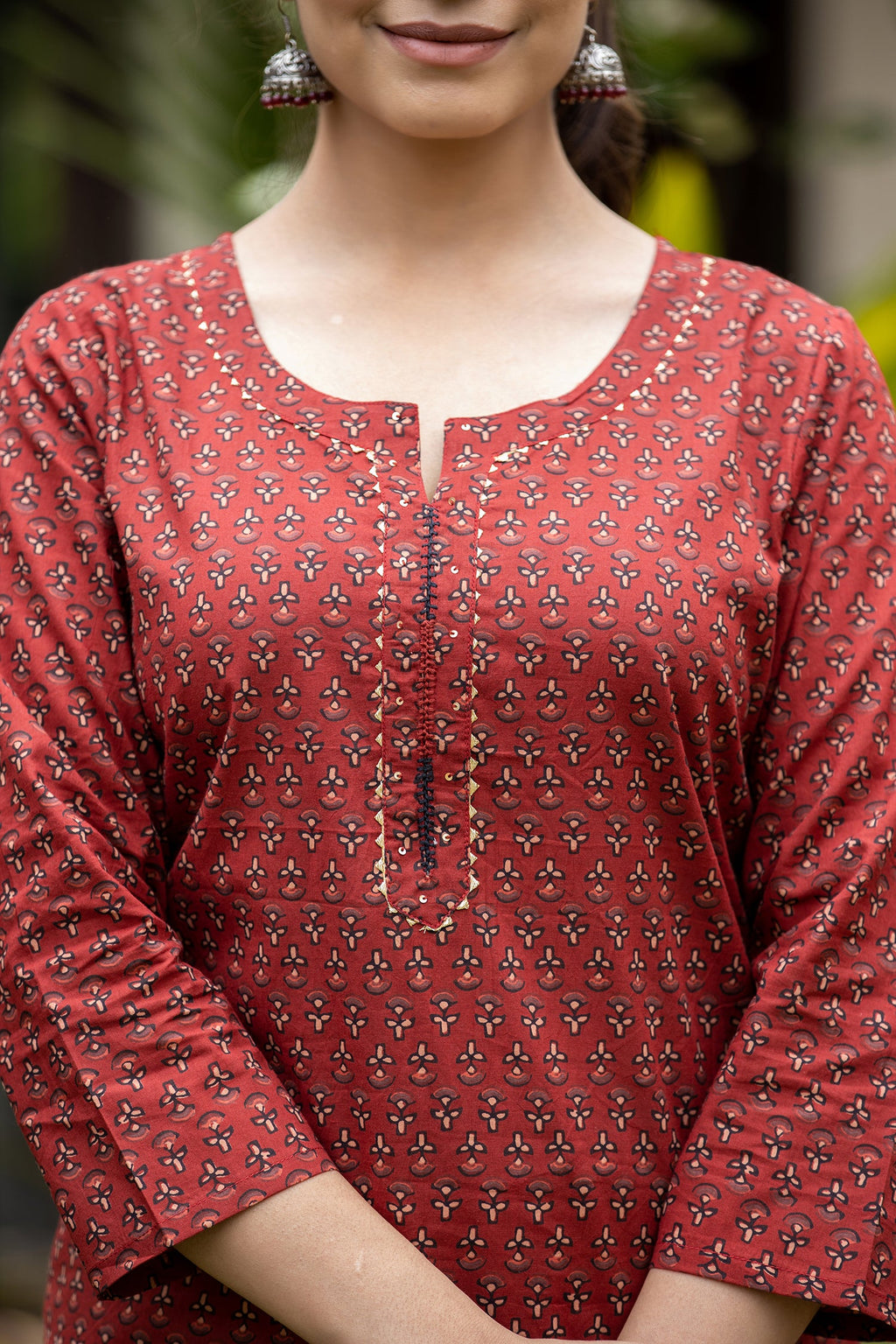Kaajh Women's Maroon Bootti Printed Cotton Kurta Pant Set - Distacart