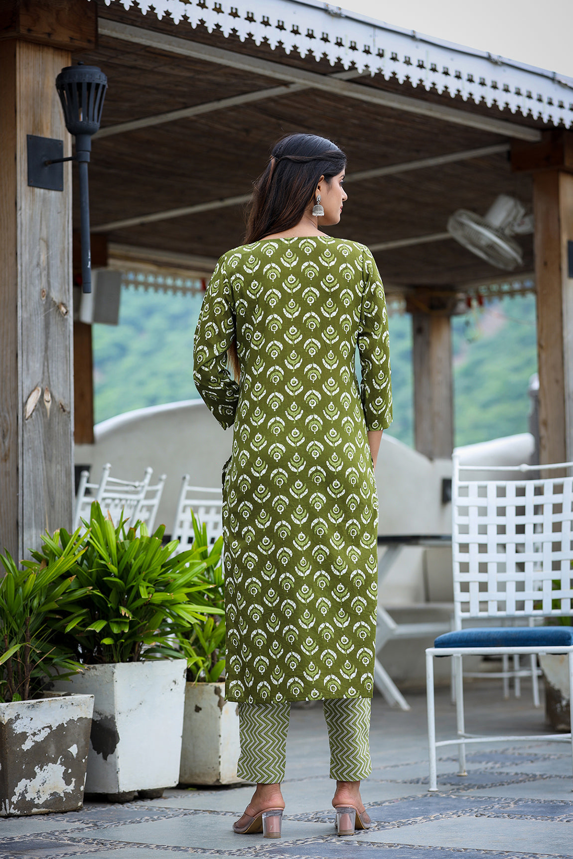 Kaajh Women's Green Floral Printed Kurta Pant Set - Distacart
