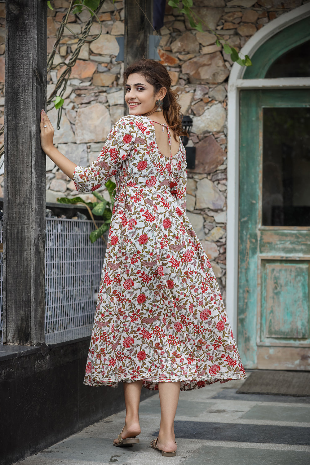 Kaajh Women's White Red Floral Printed Cotton Ethnic Dress - Distacart