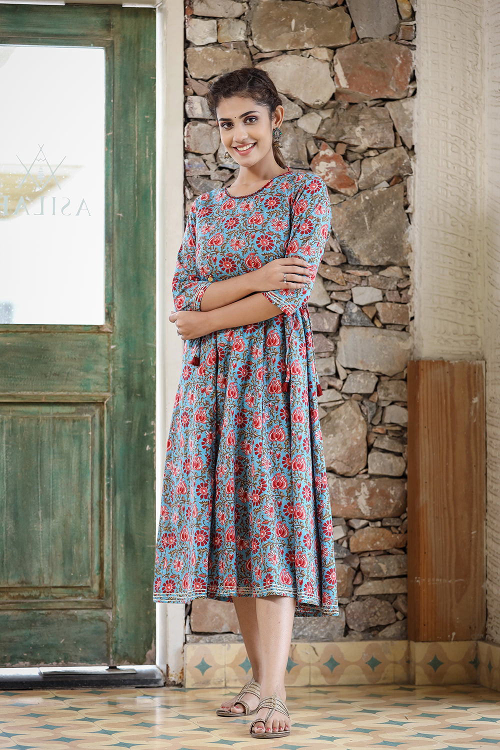 Kaajh Women's Blue Red Floral Printed Cotton Ethnic Dress - Distacart