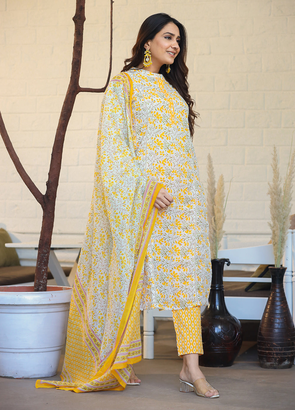 Kaajh Woman's Yellow Ethnic Print Cotton Kurta Pant Set With Dupatta - Distacart