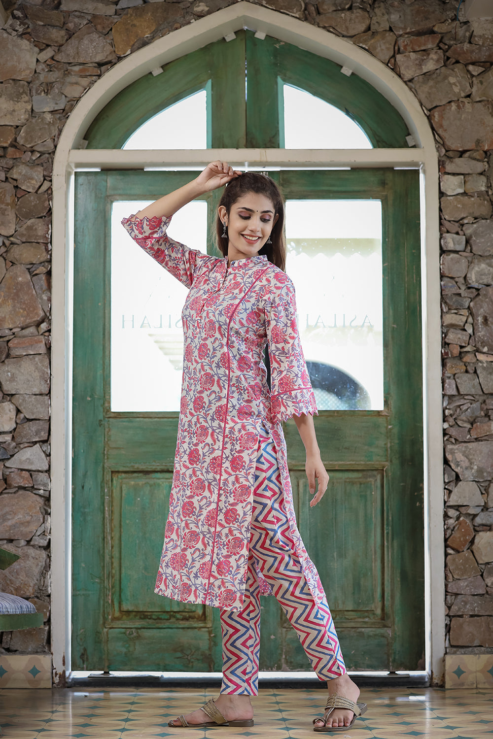 Kaajh Women's Pink Floral Printed Kurta Pant Set - Distacart