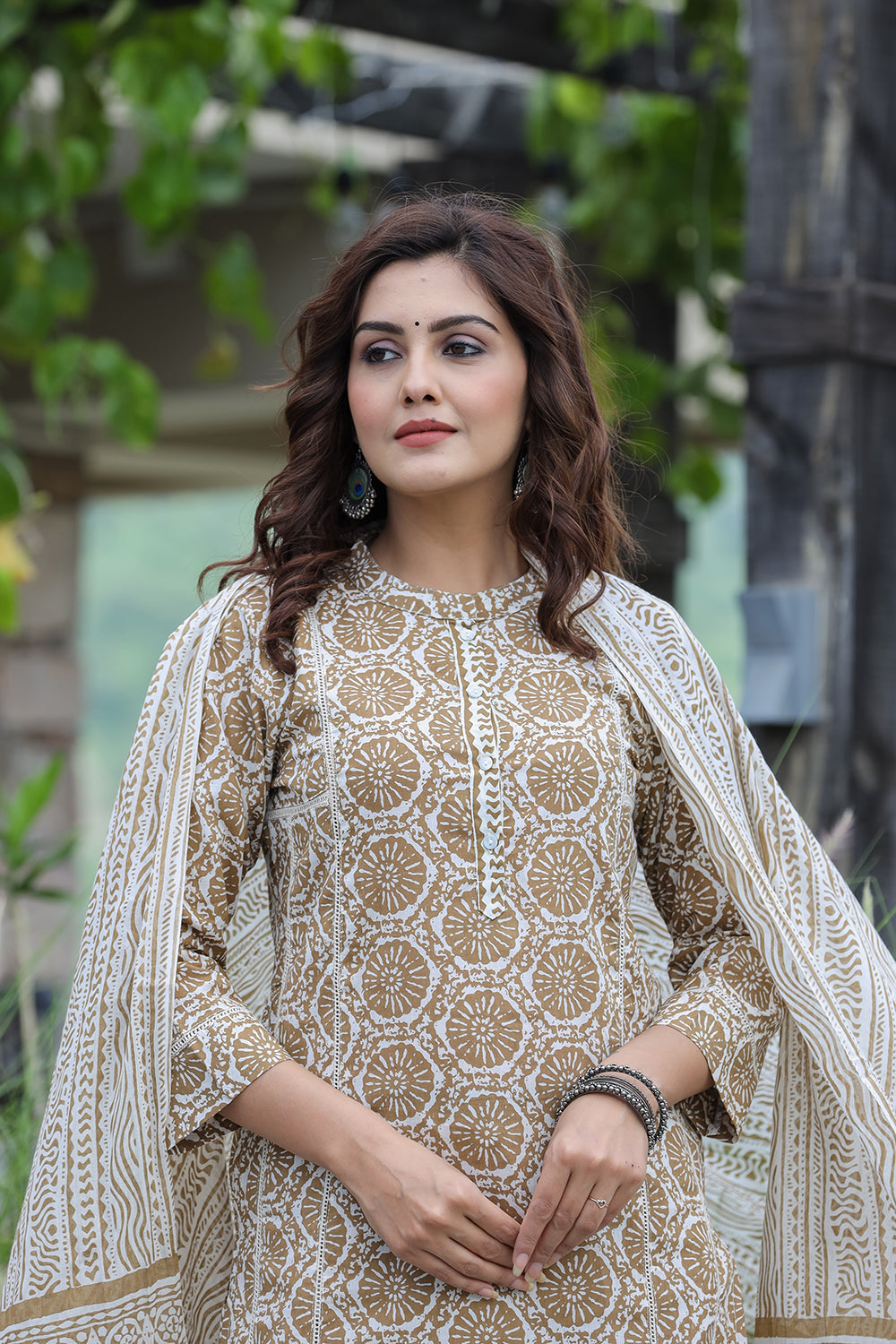 Kaajh Women's Brown Floral Cotton Suit Set - Distacart