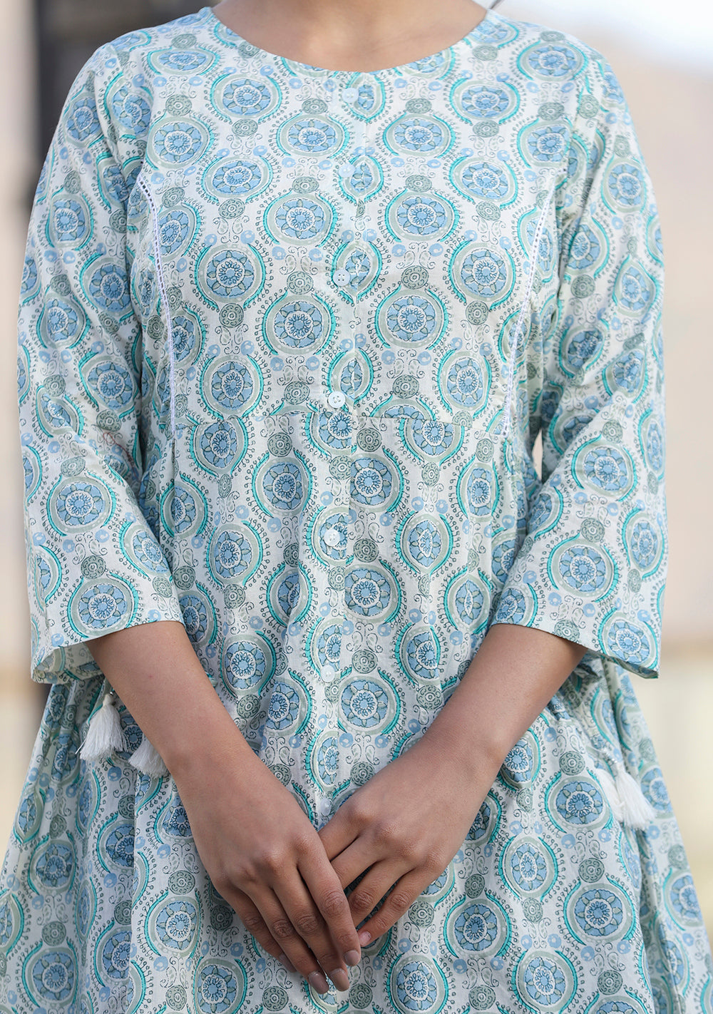 Kaajh Off White Green Printed Shirt Style Cotton Tunic - Distacart