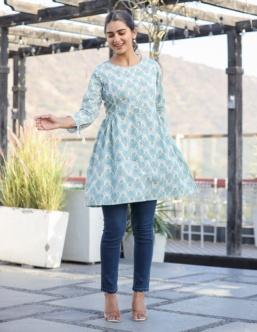 Kaajh Off White Green Printed Shirt Style Cotton Tunic - Distacart