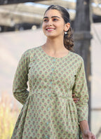 Kaajh Green Printed Cotton Shirt Style Tunic - Distacart
