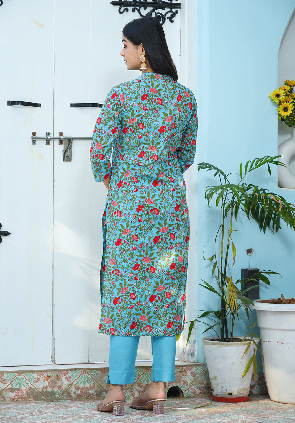 Kaajh Woman's Green Floral Print Cotton Kurta Pant Set - Distacart