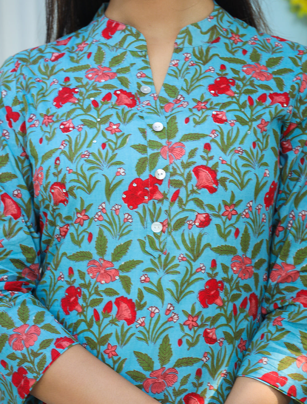 Kaajh Woman's Green Floral Print Cotton Kurta Pant Set - Distacart