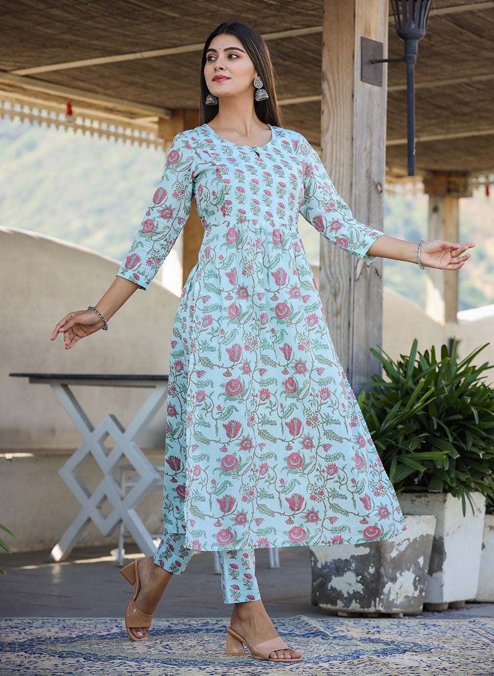 Kaajh Women's Sky Blue Floral Print Side Slit Cotton Kurta Pant Set - Distacart