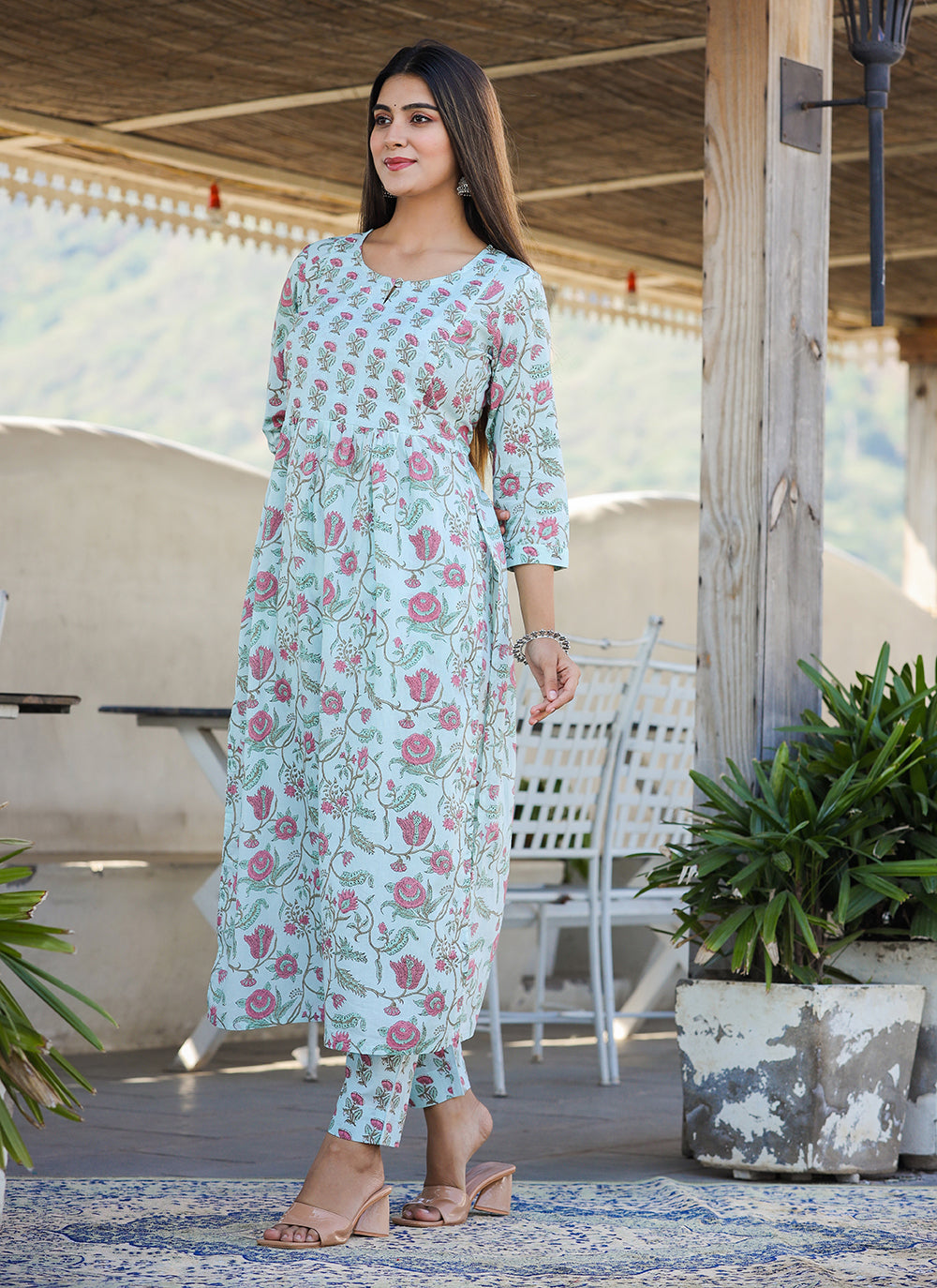Kaajh Women's Sky Blue Floral Print Side Slit Cotton Kurta Pant Set - Distacart