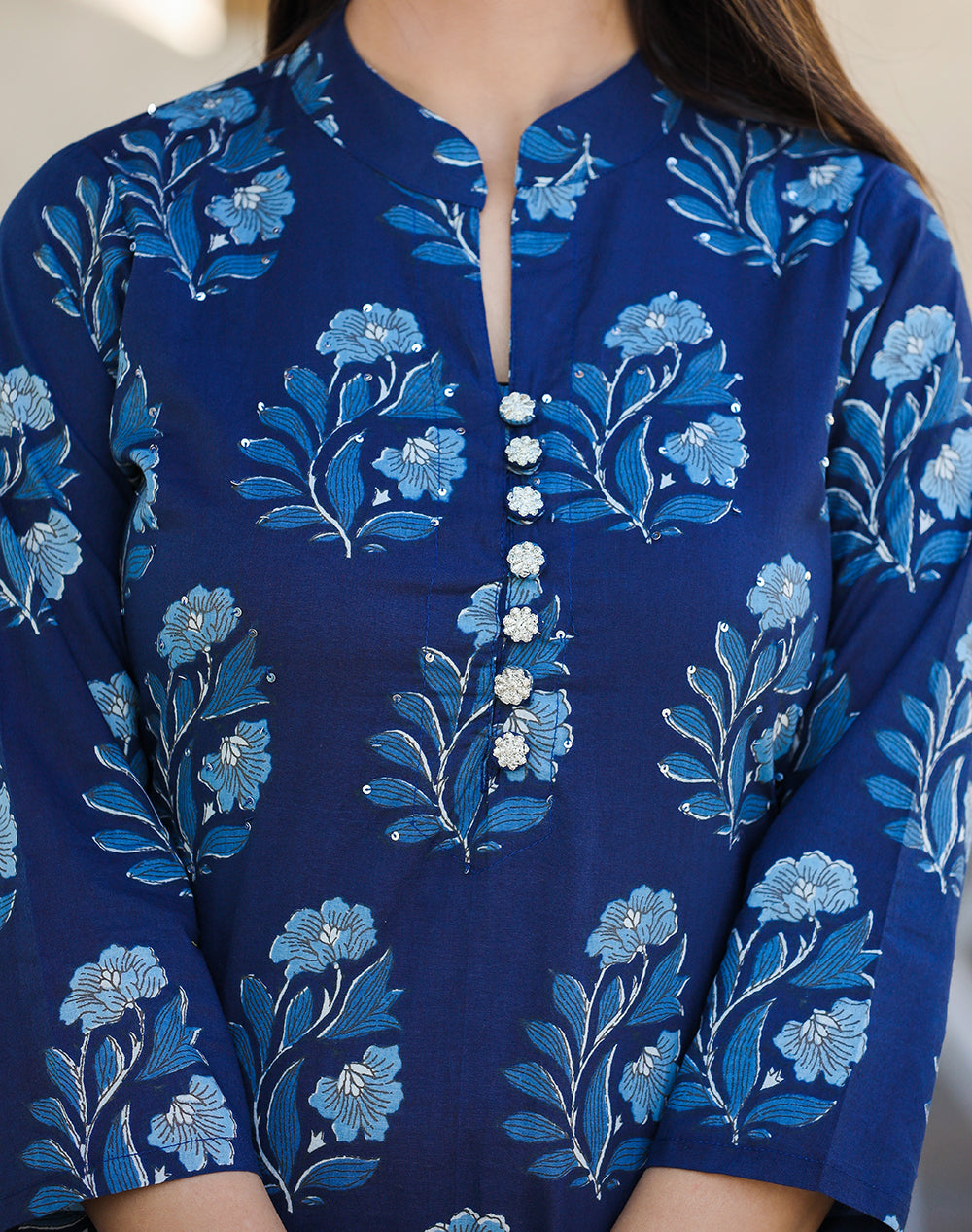 Kaajh Women's Blue Floral Print Cotton Kurta With Trouser - Distacart