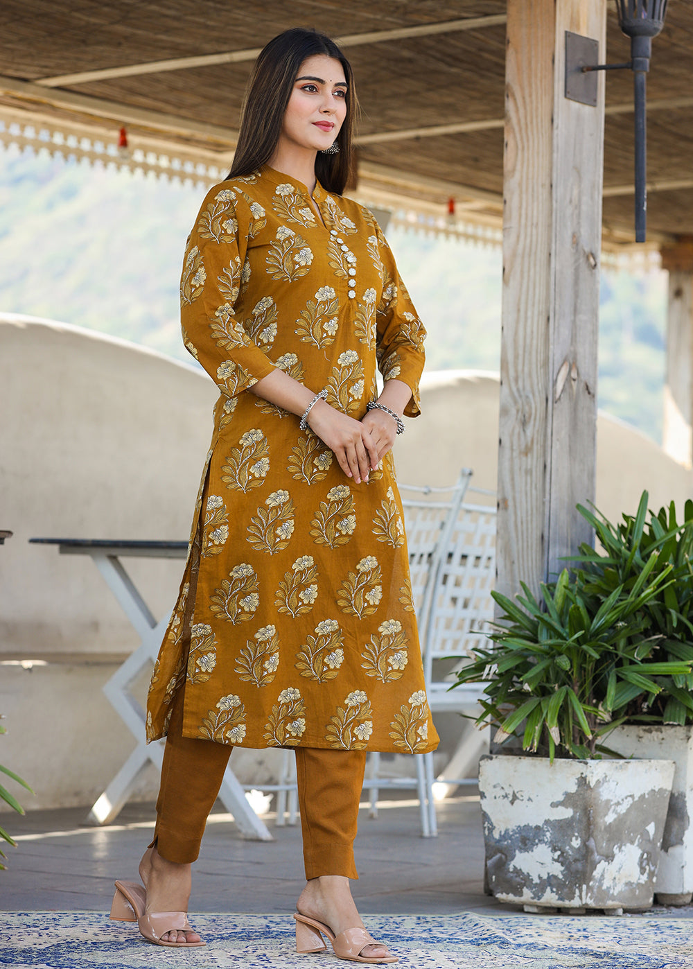 Kaajh Women's Mustard Floral Print Cotton Kurta Pant Set - Distacart