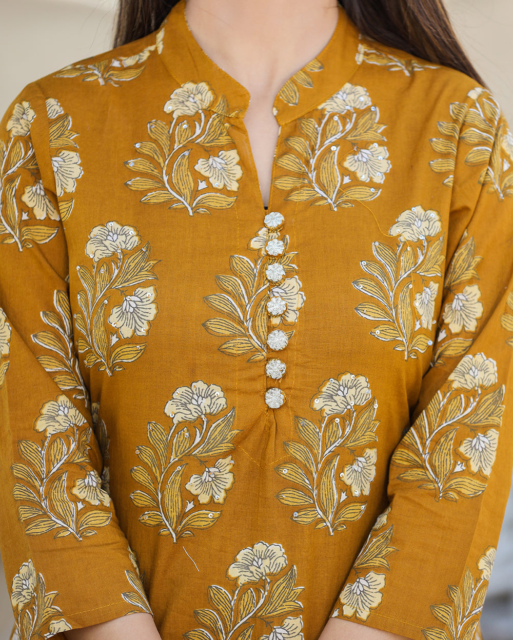 Kaajh Women's Mustard Floral Print Cotton Kurta Pant Set - Distacart
