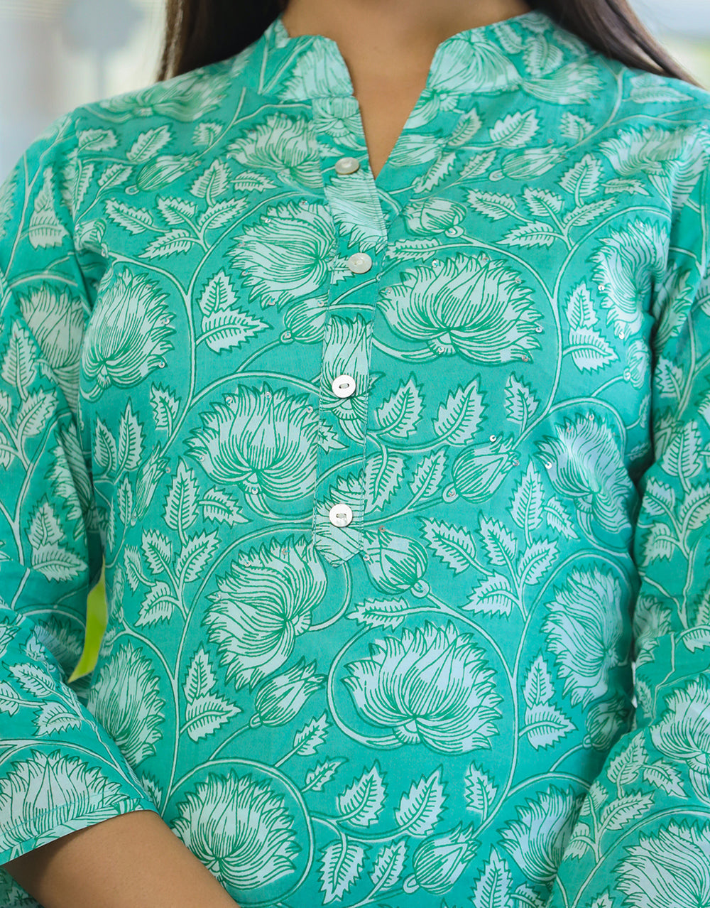 Kaajh Woman's Pastel Green Floral Print Cotton Casual Kurta - Distacart