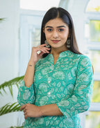 Kaajh Woman's Pastel Green Floral Print Cotton Casual Kurta - Distacart