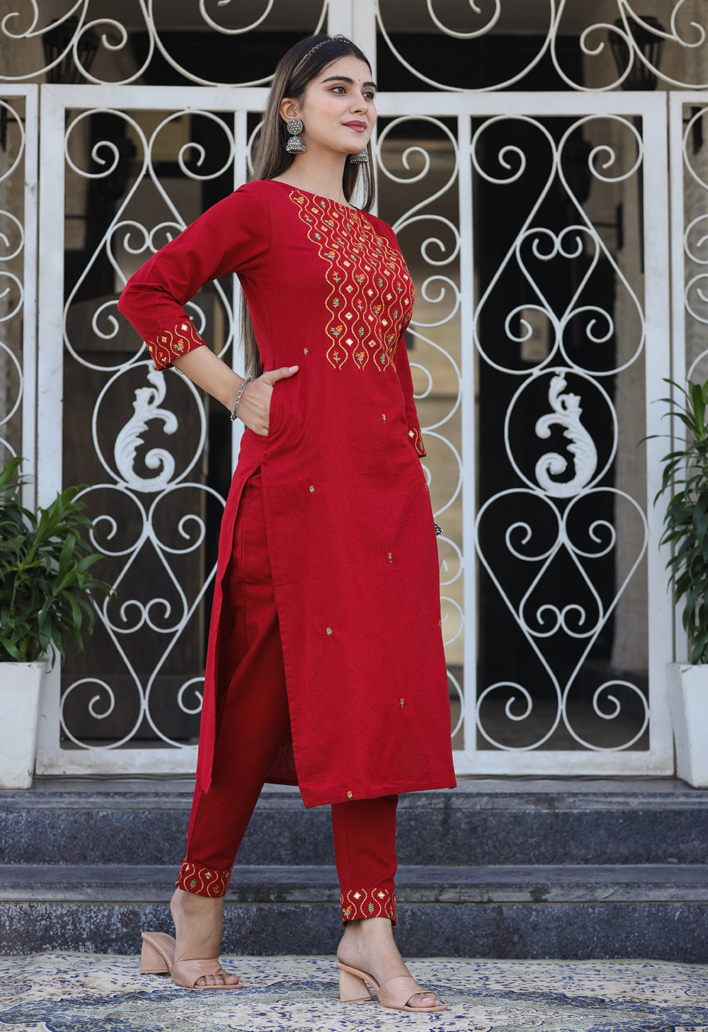 Kaajh Women's Maroon Embroidered Cotton Kurta Pant Set - Distacart