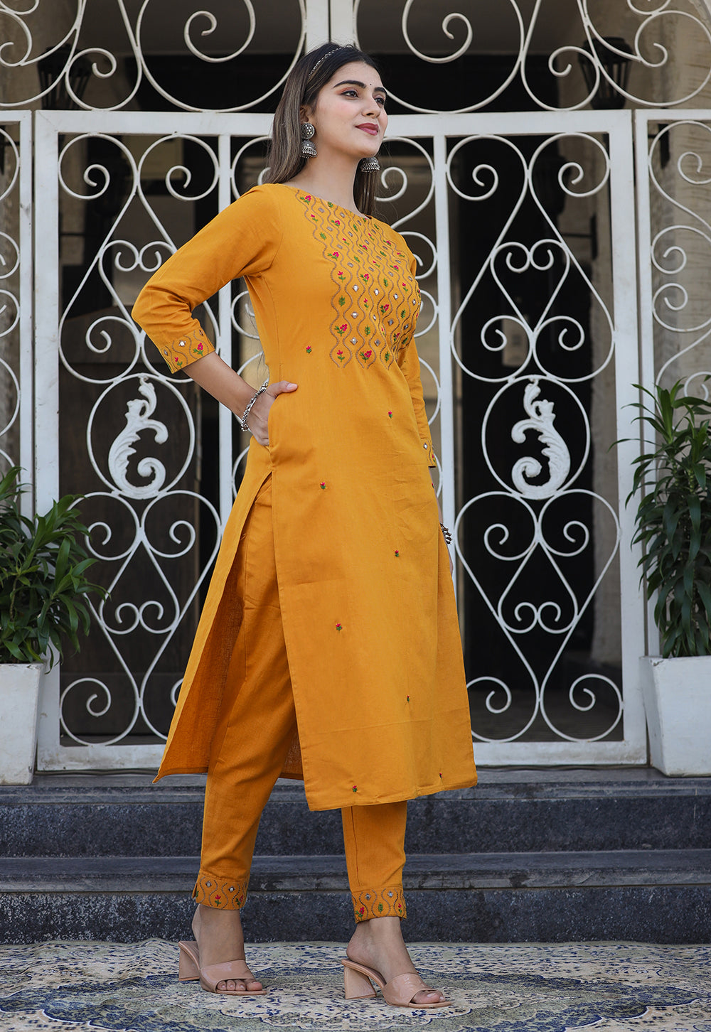 Kaajh Women's Yellow Embroidered Cotton Kurta Pant Set - Distacart