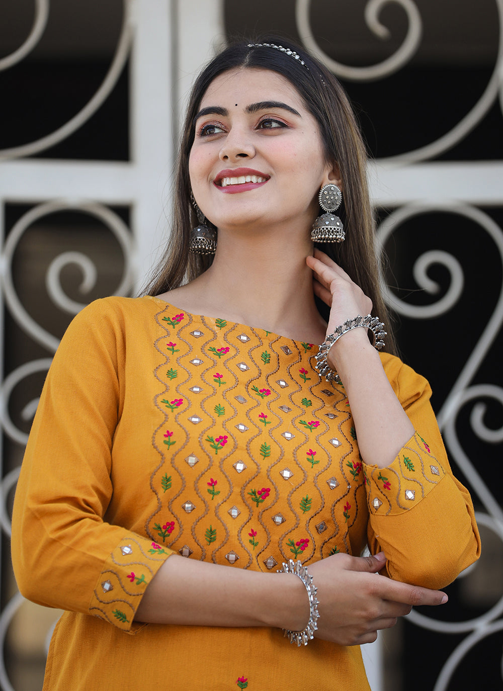 Kaajh Women's Yellow Embroidered Cotton Kurta Pant Set - Distacart
