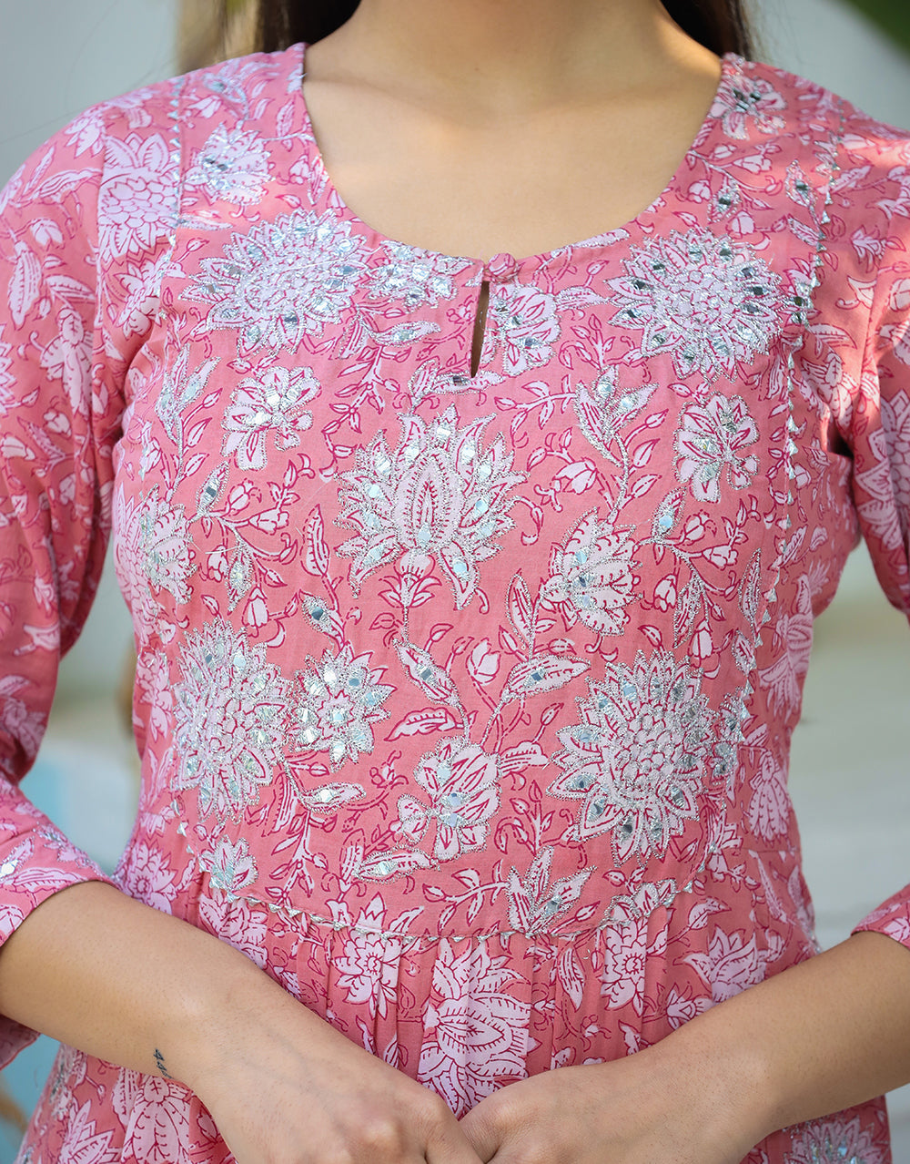 Kaajh Woman's Pink Floral Print Cotton Kurta Pant With Dupatta Set - Distacart