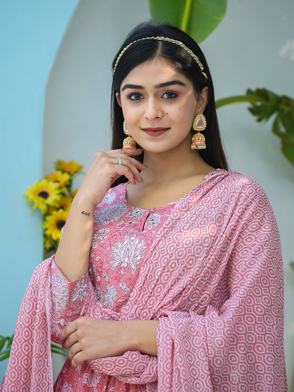 Kaajh Woman's Pink Floral Print Cotton Kurta Pant With Dupatta Set - Distacart