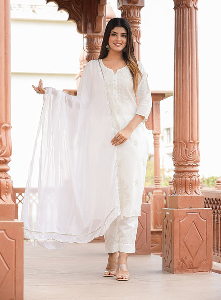 Kaajh Women's Off White Lucknow Chikankari Cotton Kurta Set With Dupatta