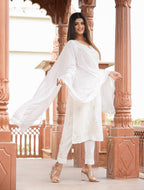 Kaajh Women's Off White Lucknow Chikankari Cotton Kurta Set With Dupatta - Distacart