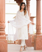 Kaajh Women's Off White Lucknow Chikankari Cotton Kurta Set With Dupatta - Distacart