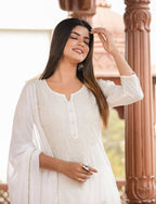 Kaajh Women's Off White Lucknow Chikankari Cotton Kurta Set With Dupatta - Distacart