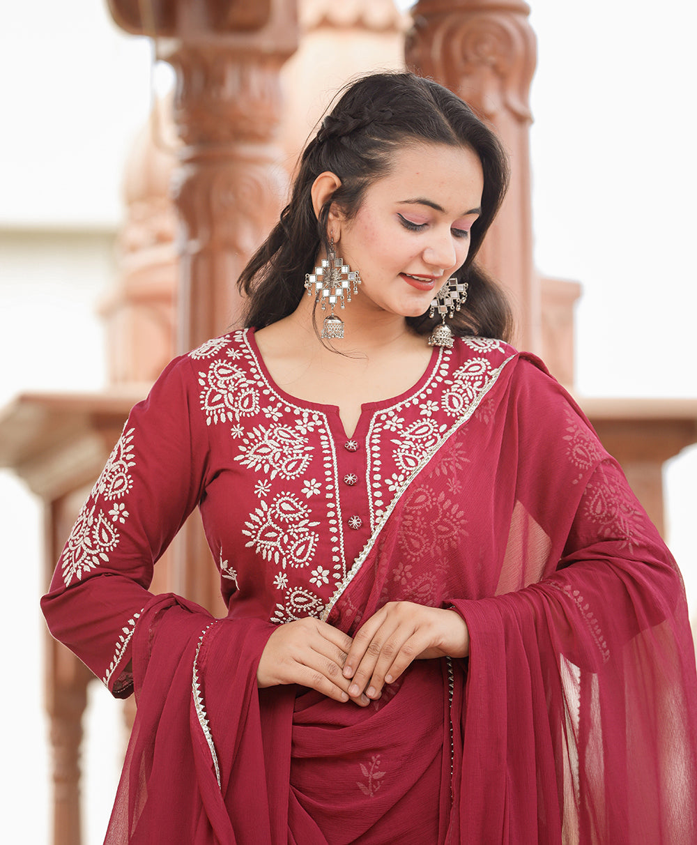 Kaajh Women's Wine Red Lucknow Chikankari Cotton Kurta Set With Dupatta - Distacart