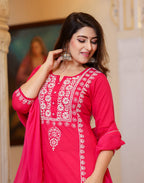 Kaajh Women's Pink Hand Embroidered Lucknow Chikankari Kurta Set With Dupatta - Distacart