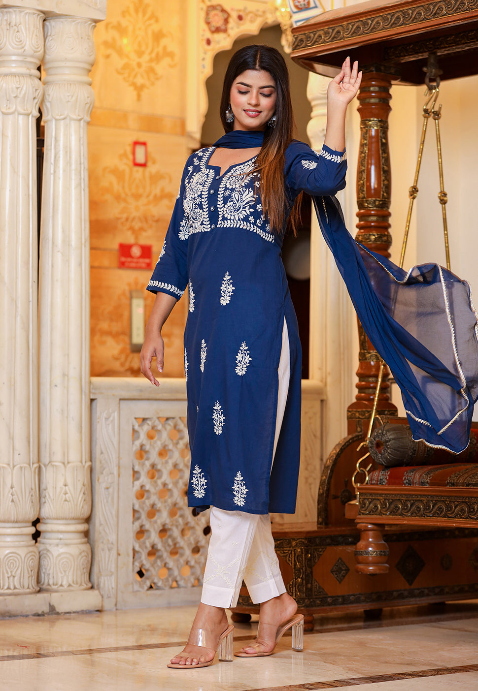 Kaajh Women's Navy Blue Lucknow Chikankari Kurta Pant Set With Dupatta - Distacart