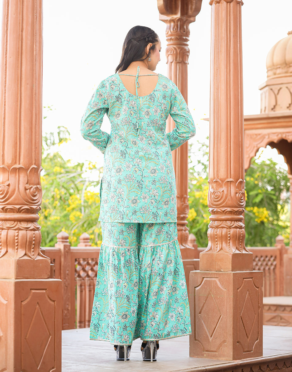 Kaajh Women's Green Floral Printed Kurta With Sharara - Distacart