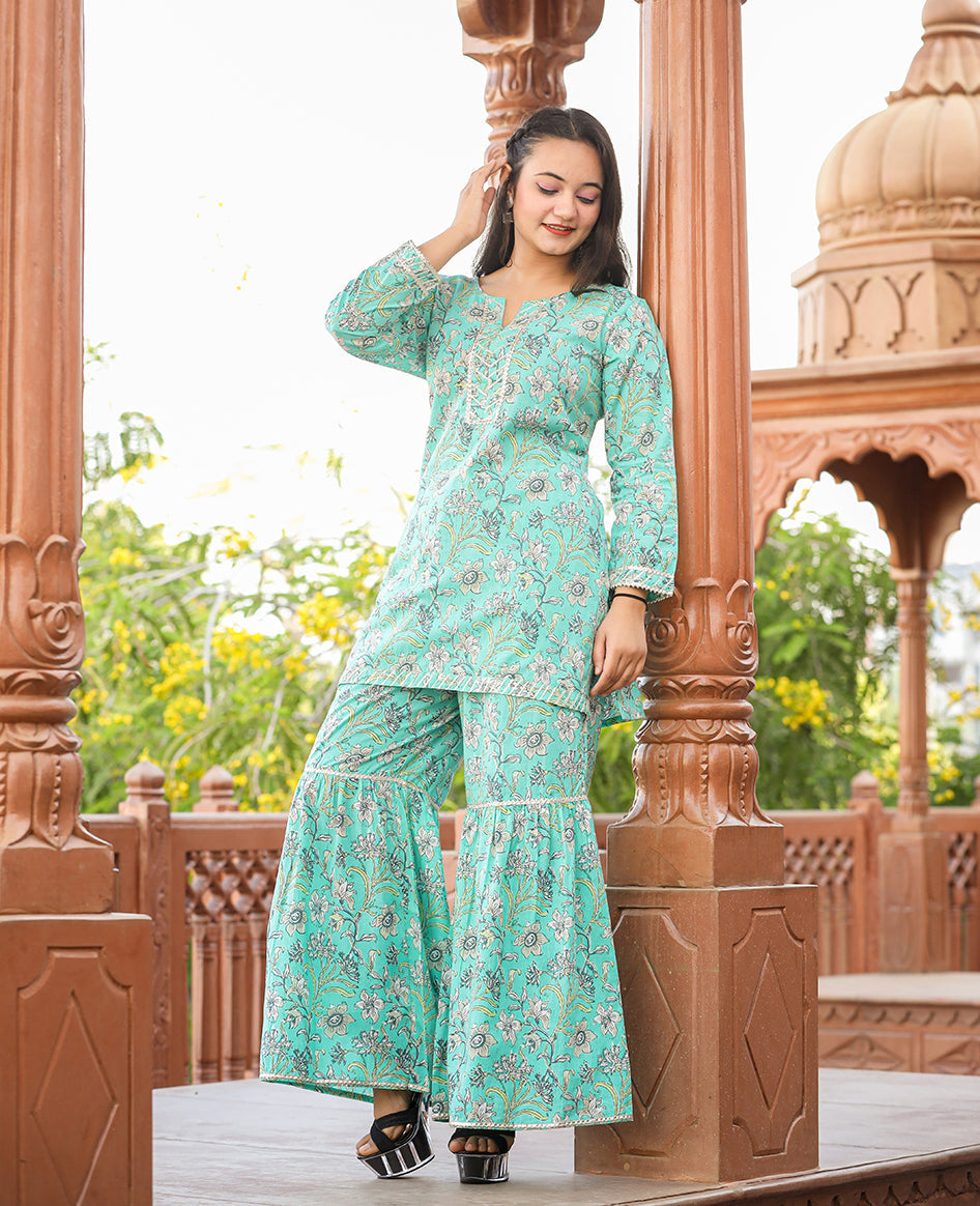 Kaajh Women's Green Floral Printed Kurta With Sharara - Distacart