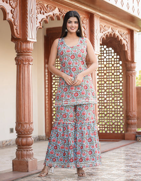 Kaajh Women's Sky Blue Floral Printed Kurta With Sharara