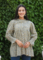 Kaajh Women's Green Printed Cotton Top
