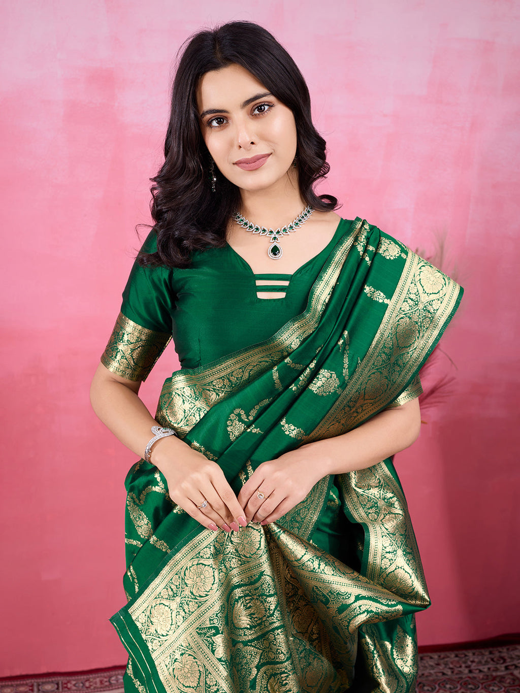 Vedant Vastram Banarasi Silk Fashion Saree - Green