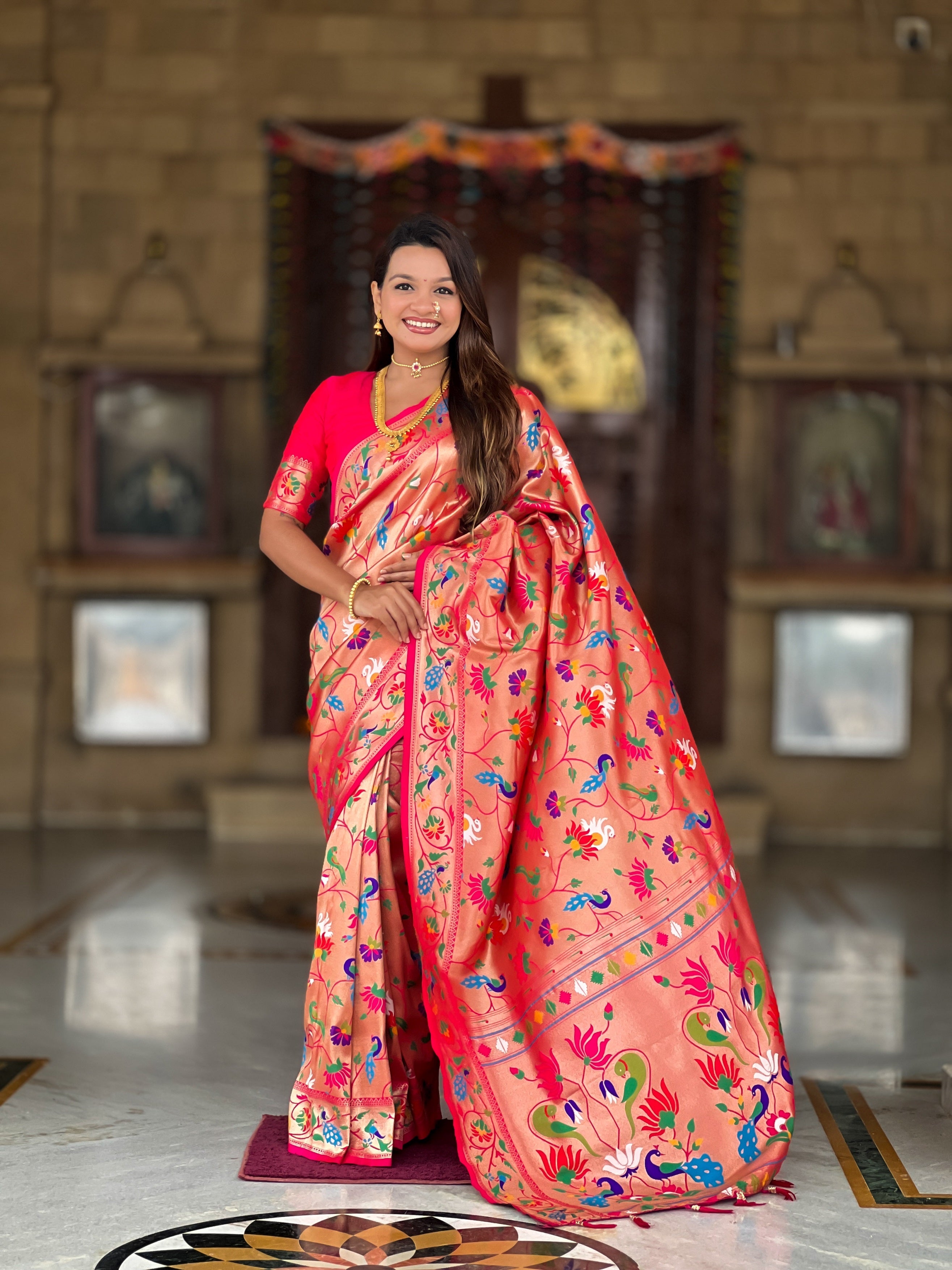 Vedant Vastram Soft Litchi Silk Paithani Jacquard Saree - Pink
