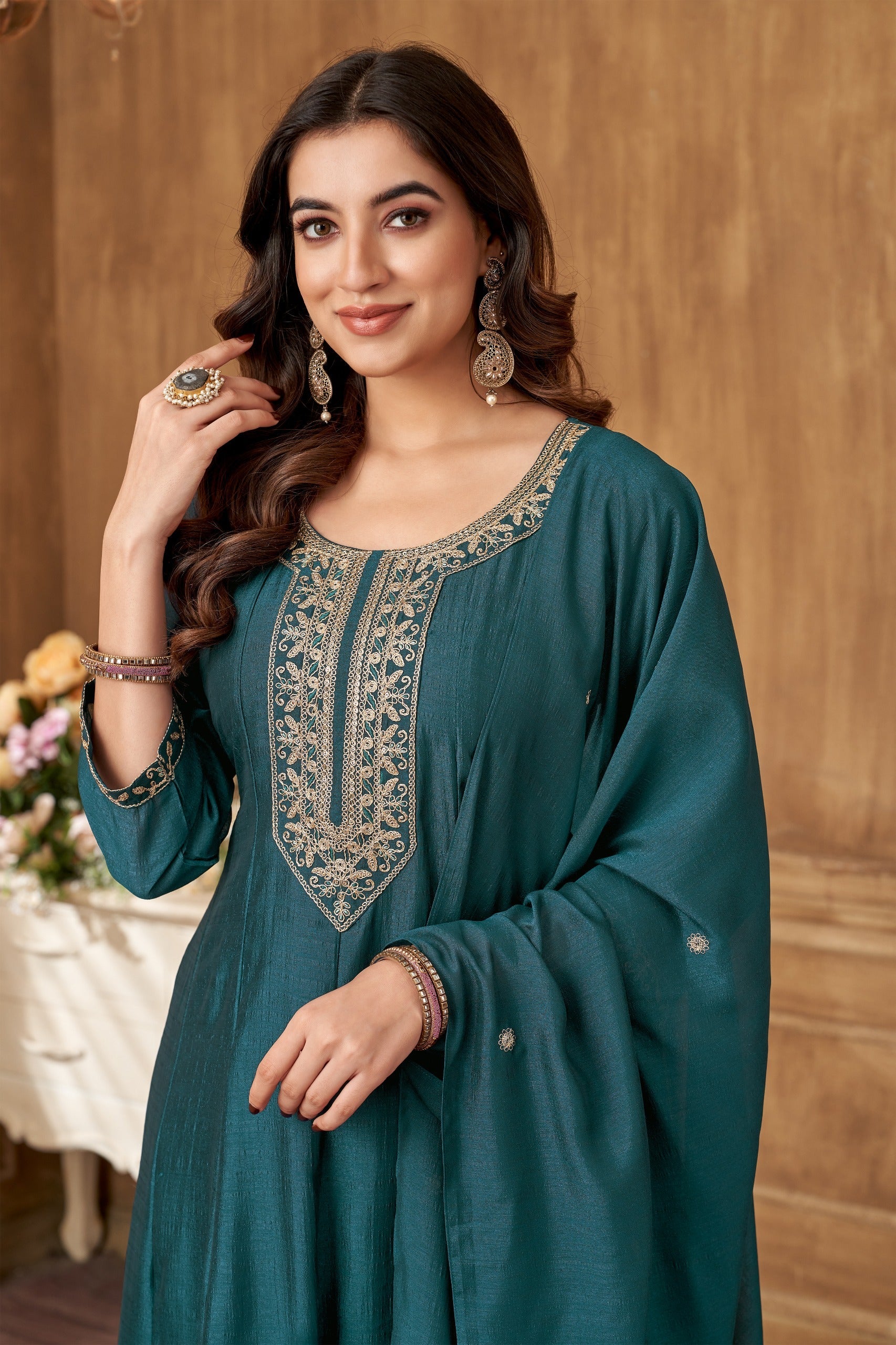 Vedant Vastram Kurta Pant set with Dupatta having Beautiful Embroidered work - Rama