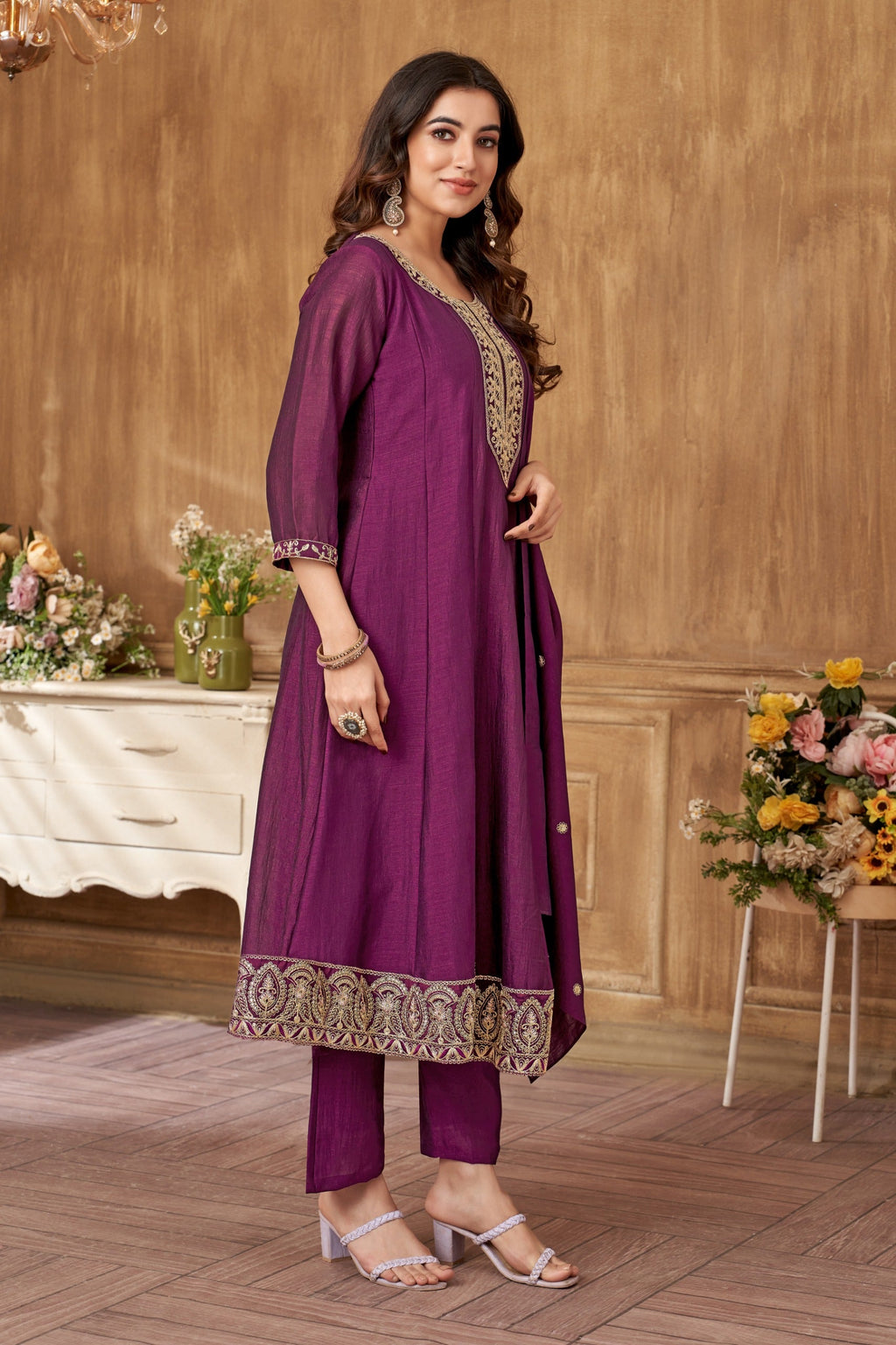 Vedant Vastram Kurta Pant set with Dupatta having Beautiful Embroidered work - Wine