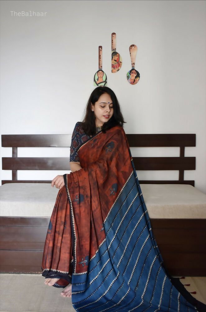 Arfa Fashion House Brick Dual Tone Silk Digital Printed Saree