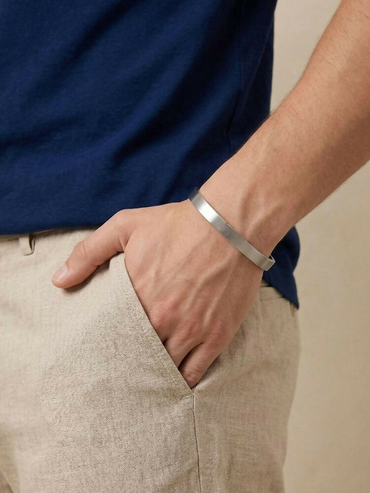 NVR Men's Silver Kada Bracelet - Distacart