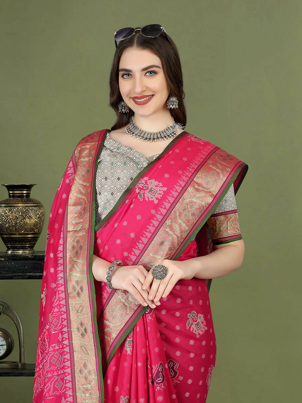 Lorenvalley Fashion Pink Patola Silk Woven Design Zari Meenakari Weaving Saree