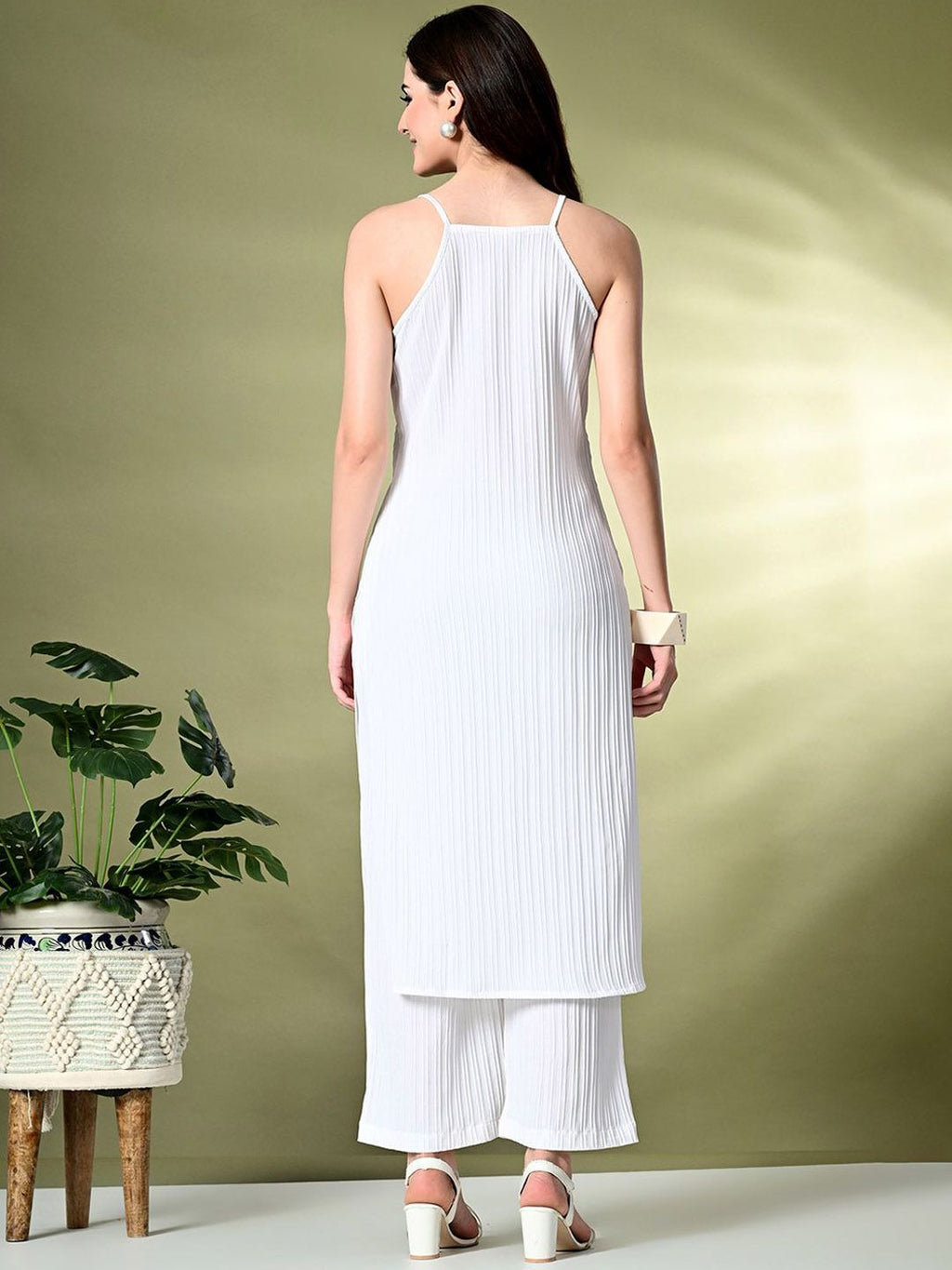 Sangria Self Design Shoulder Straps Straight Kurta With Palazzo