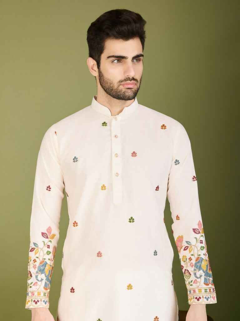 Vastranavya White Exclusive Festival Wear Cotton Sequence Embroidered & Thread Work Kurta