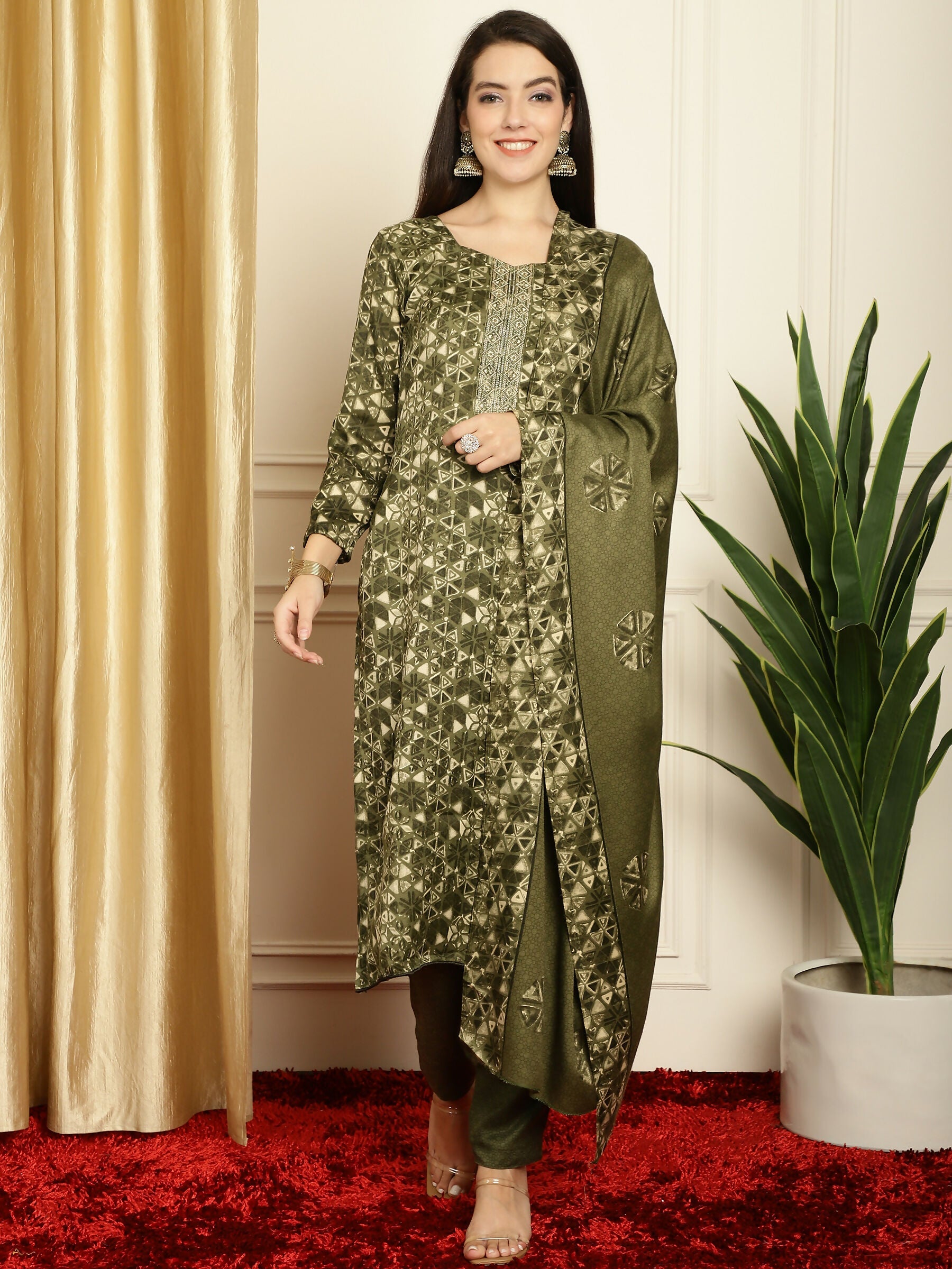 Jyoti Fashion Women's Green Pashmina Floral Digital Printed Kurta with Trouser & Dupatta
